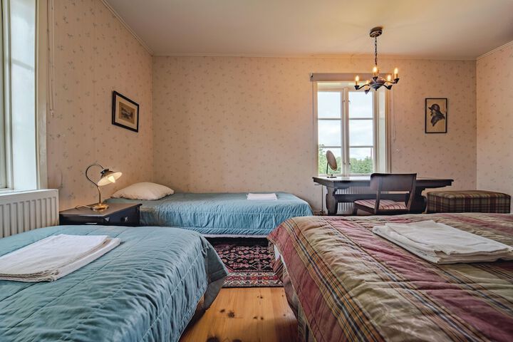 Room 87 of 148