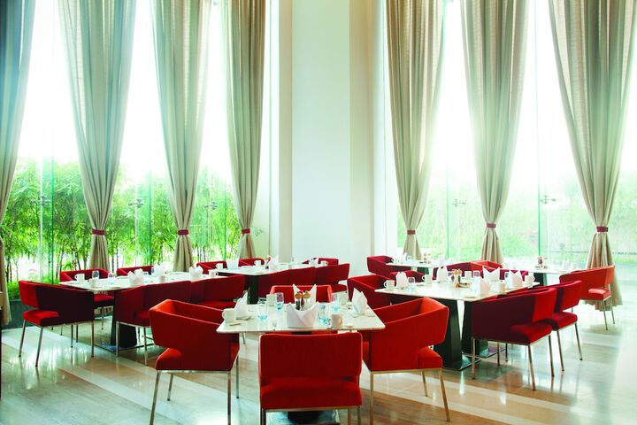 Dining 48 of 132