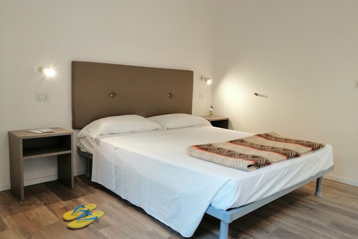 Room 13 of 227