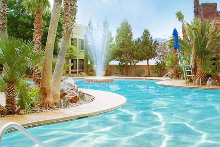 Pool 13 of 15