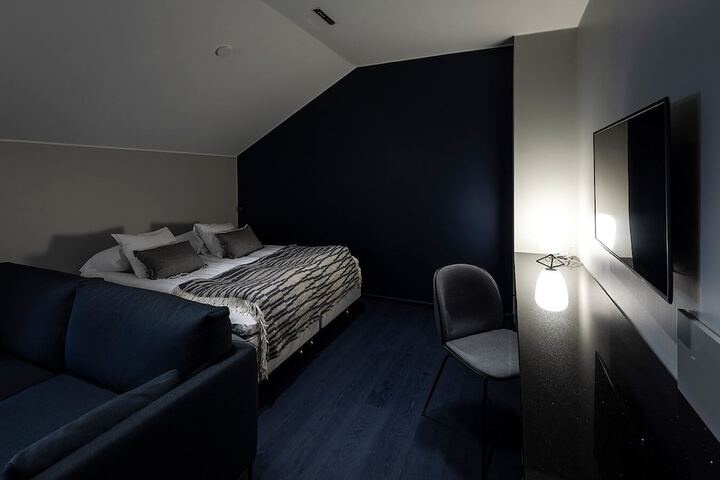 Room 87 of 122