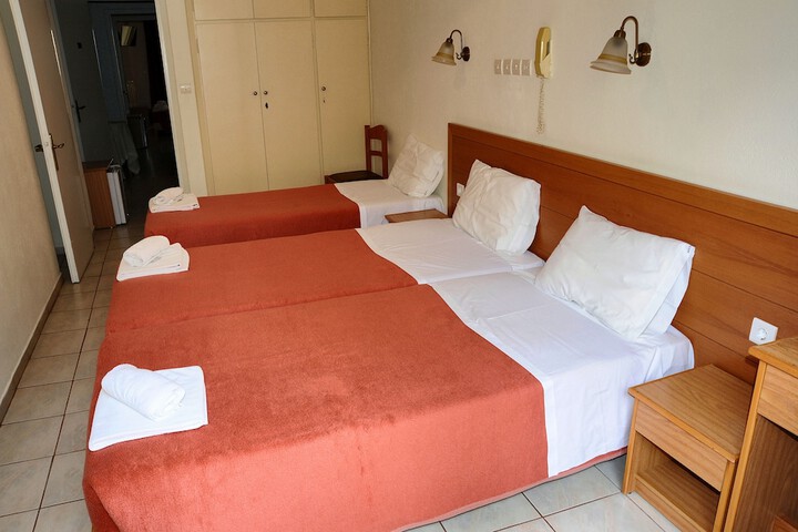 Room 41 of 82