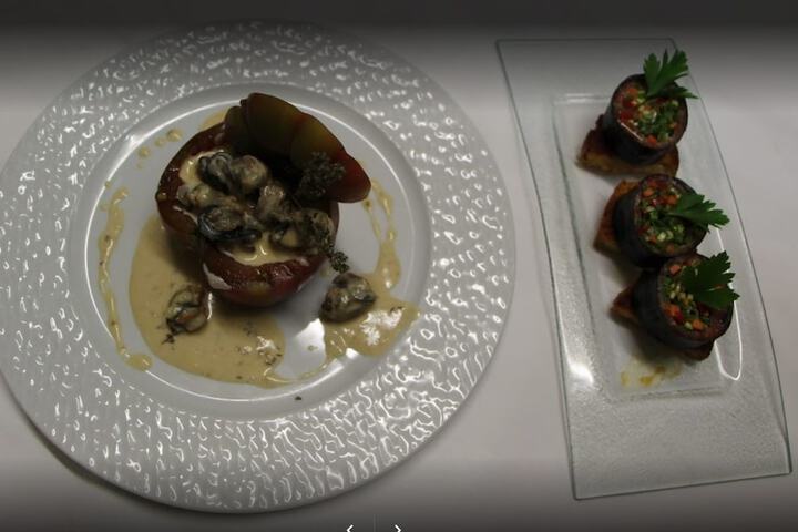 Dining 40 of 55