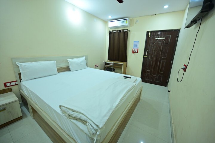 Room 29 of 63