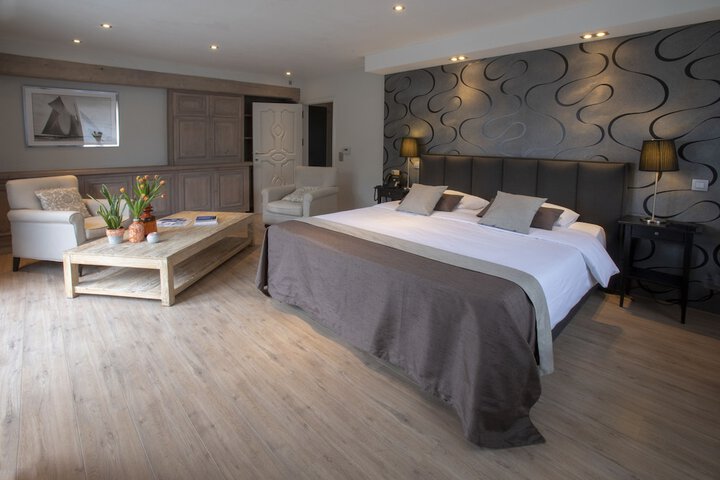 Room 12 of 56