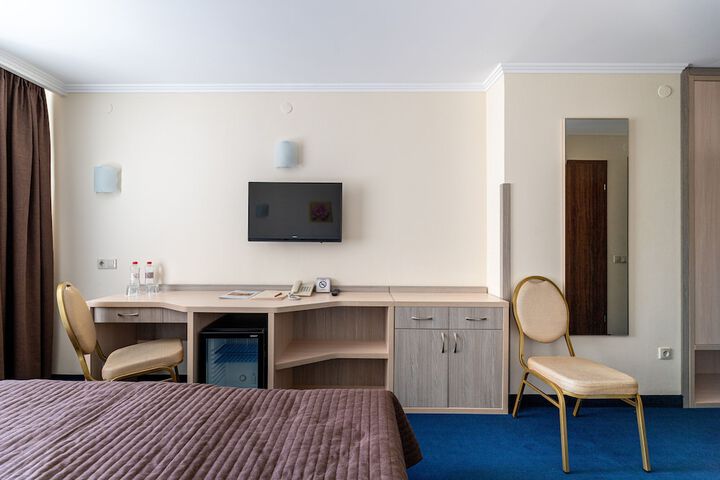 Room 16 of 51