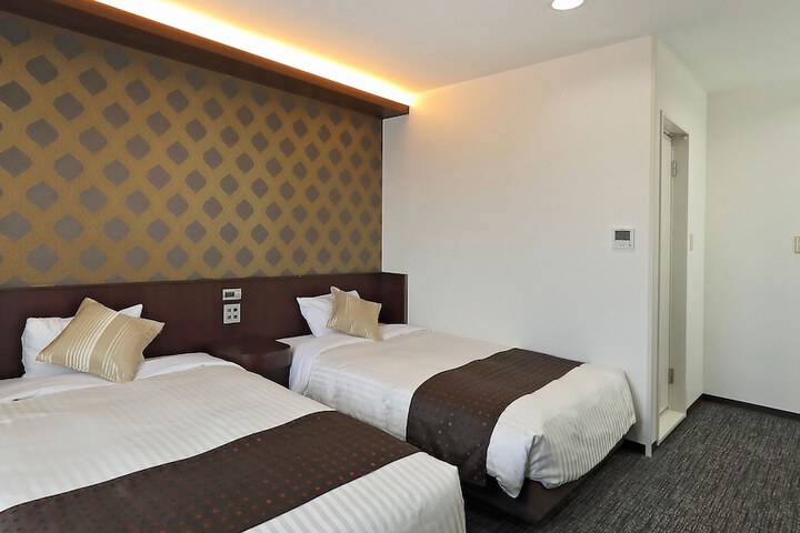 Room 40 of 97