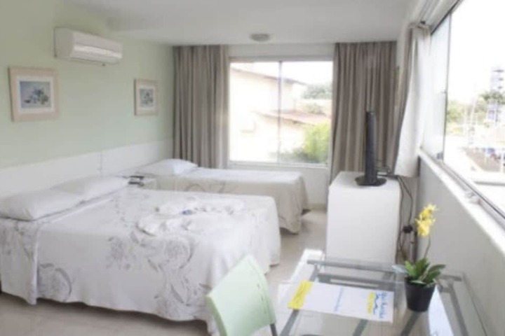 Room 7 of 25