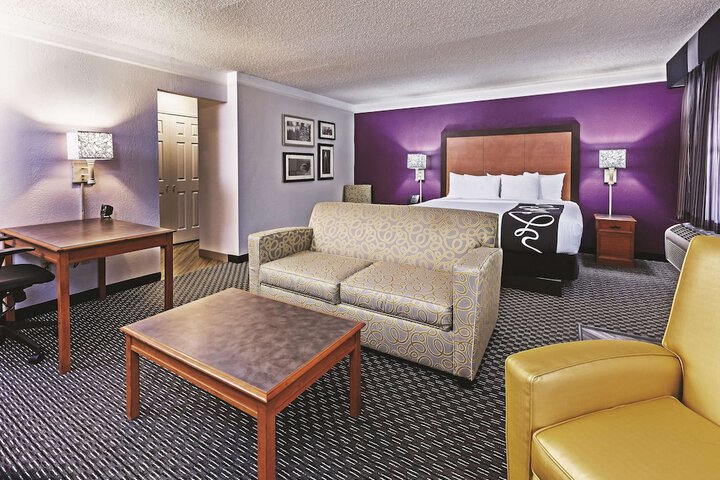 Room 6 of 55