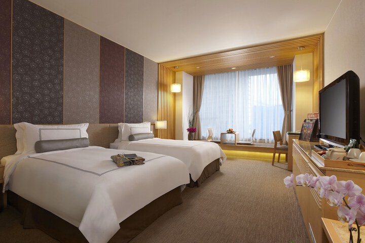 Room 5 of 78