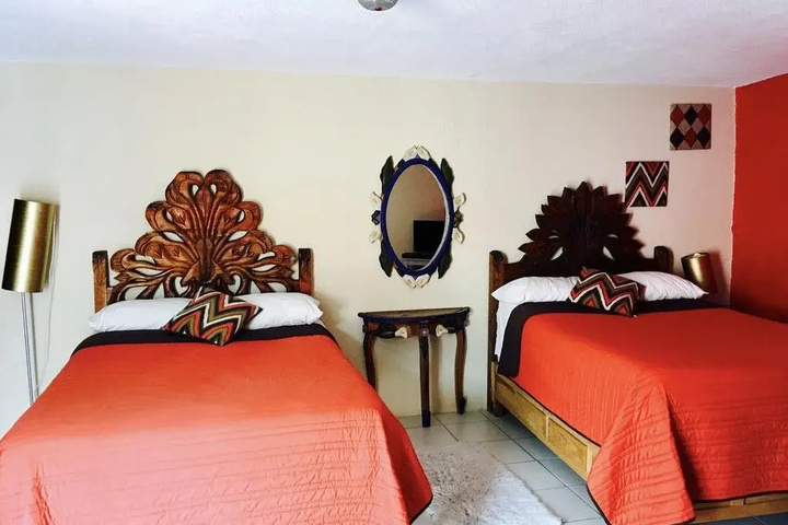 Room 2 of 11