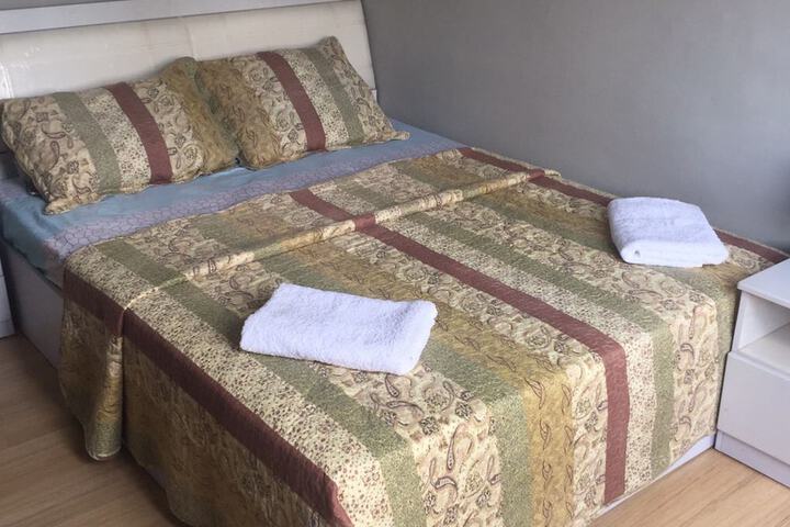Room 8 of 32