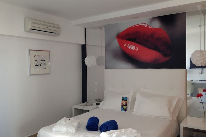 Room 32 of 112