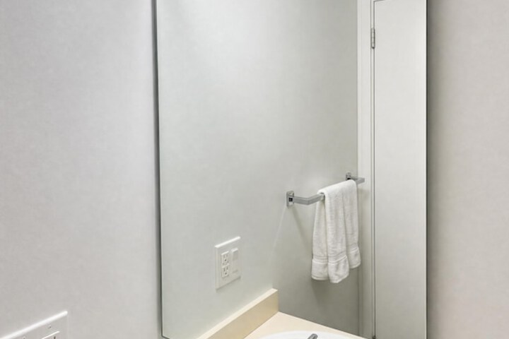 Room 187 of 192