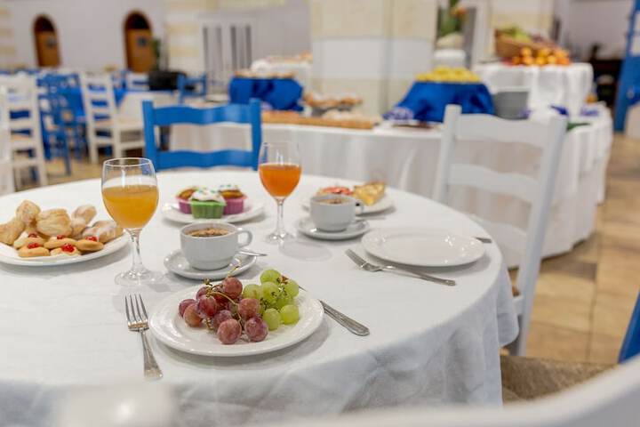 Breakfast/Coffee Service 61 of 85