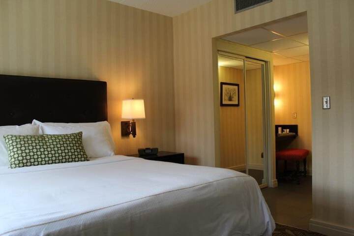 Room 21 of 113