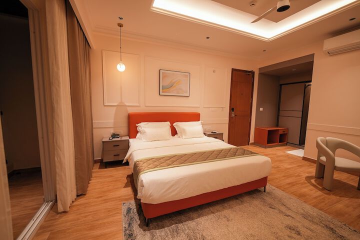 Room 25 of 49
