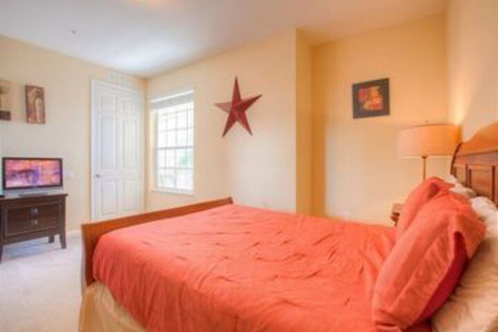 Room 8 of 23