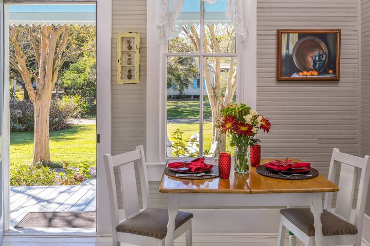 Dining Photos