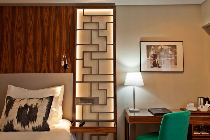 Room amenity