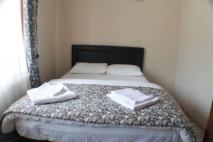 Room 11 of 30