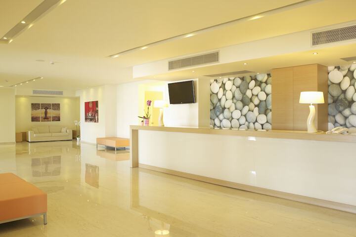 Guest Lobby