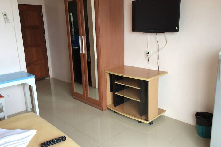Room 16 of 72