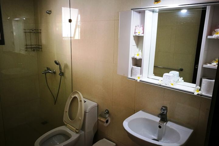 Room 9 of 26