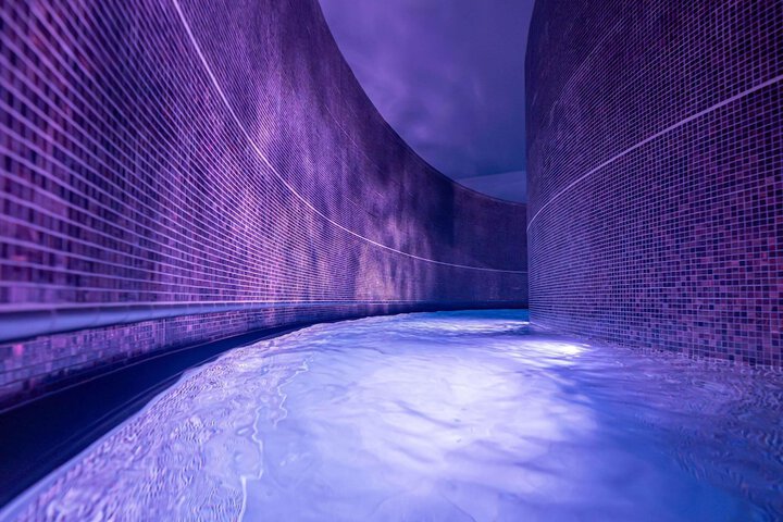 Pool 105 of 215
