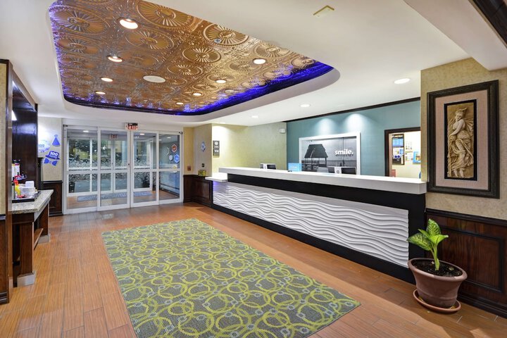 Hotel Lobby
