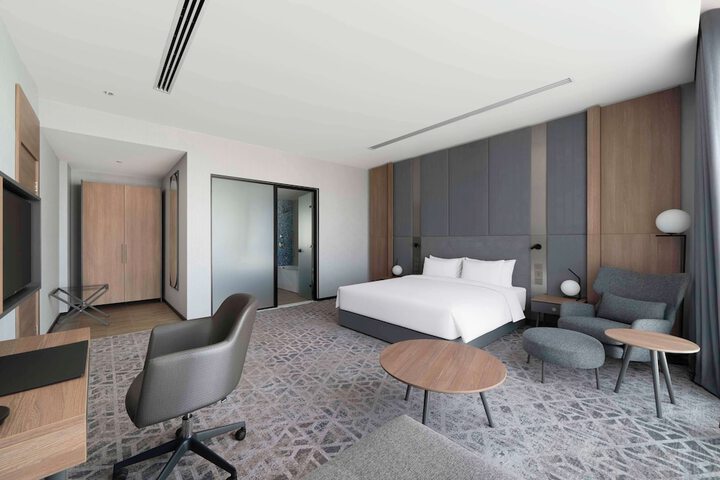Room 14 of 120