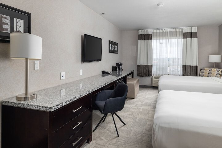 Room 9 of 37