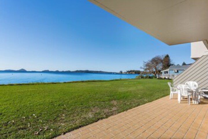 Terrace/Patio 13 of 14