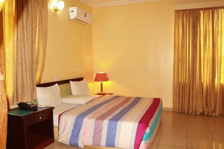 Room 16 of 20
