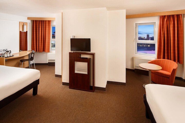 Room 16 of 59