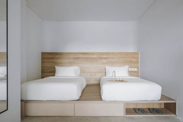 Room 10 of 71