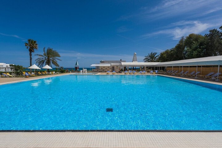 Pool Hotel
