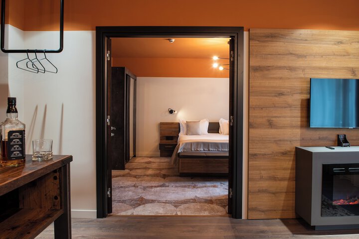 Room 40 of 72