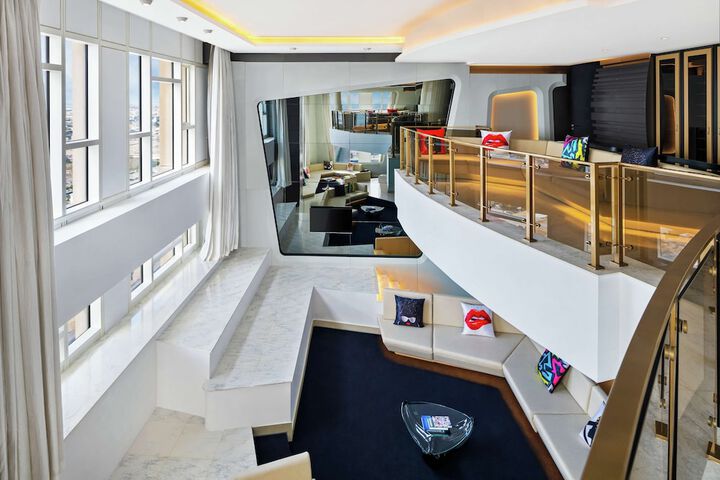 Room 35 of 126