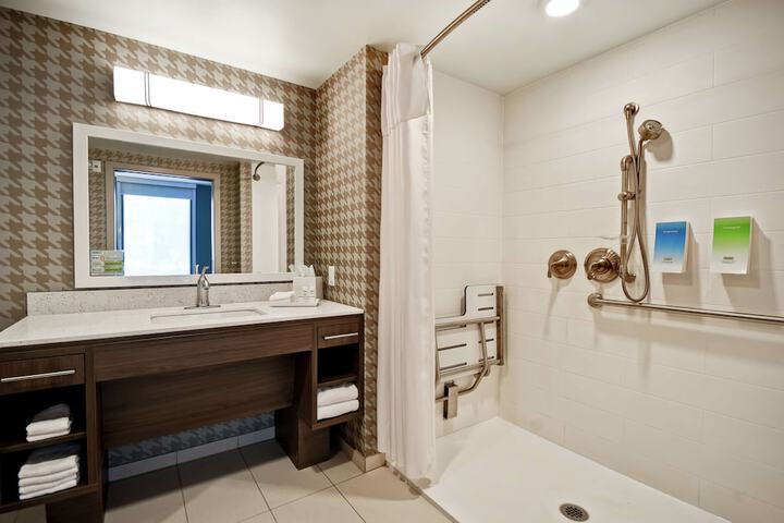 Bathroom shower