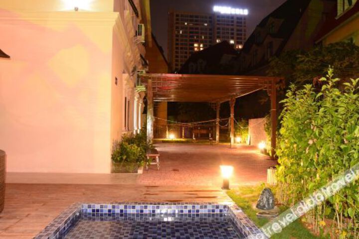 Huatinghai Holiday Hotel