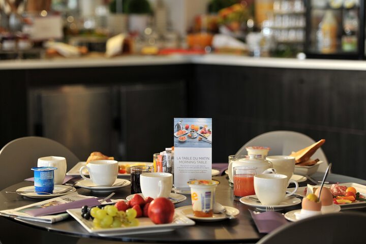 Breakfast/Coffee Service 43 of 97