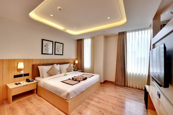 Room 6 of 22