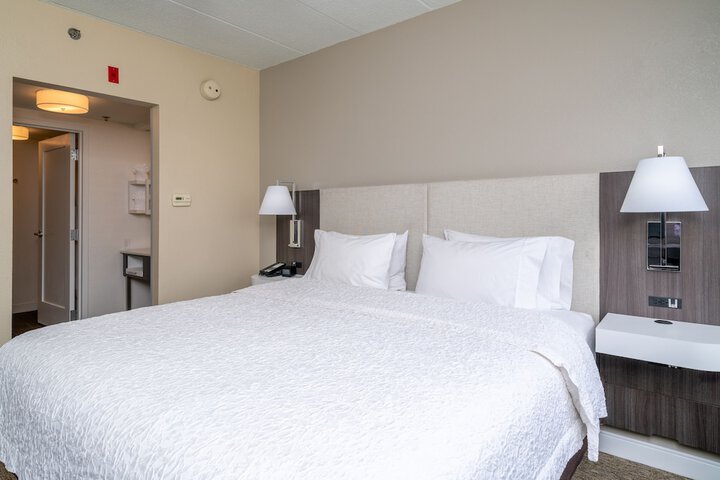 Standard | King Bed (13 of 17)