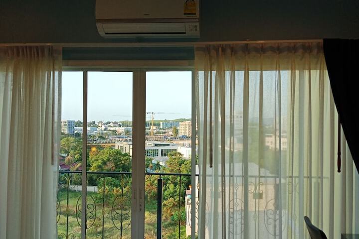 Room 51 of 105