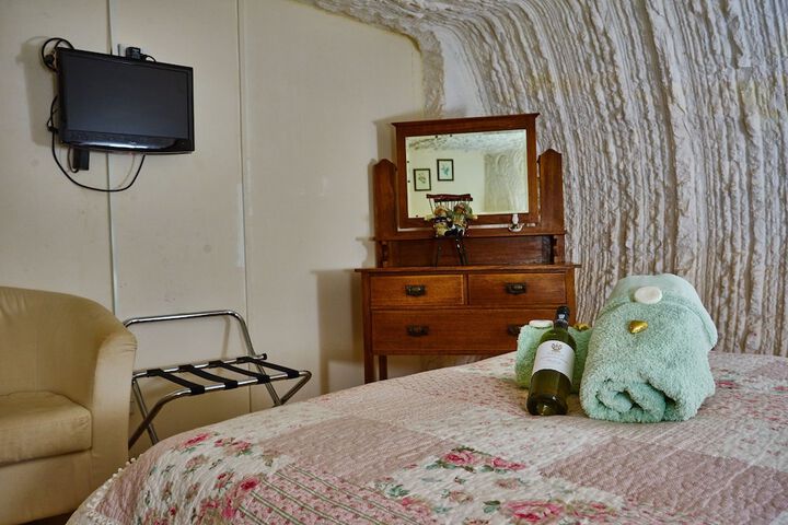 Room 5 of 34