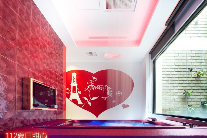 Room 19 of 69