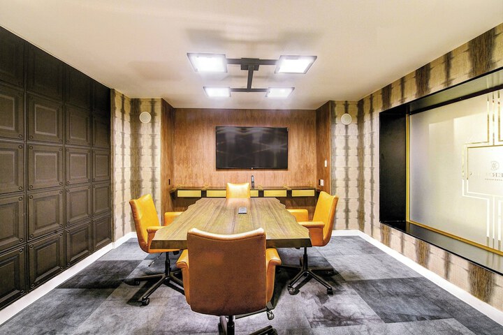 Meeting facility