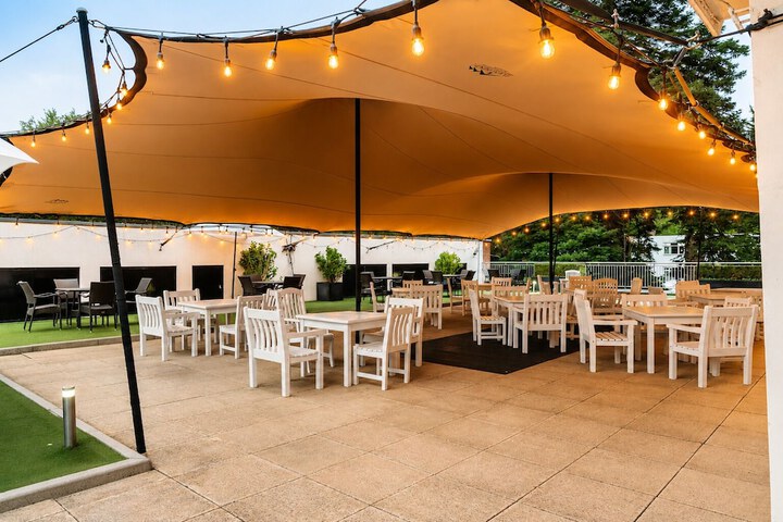 Terrace/Patio 54 of 56