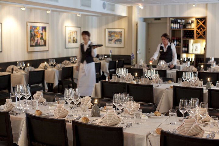 Dining Photos
